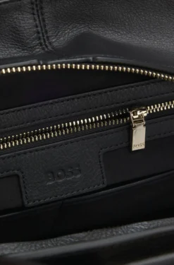 Ariell tote bag in leather with detachable strap
