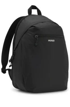 Backpack with contrast logo