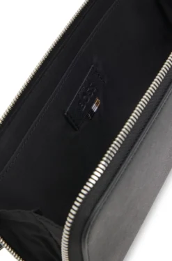 Belt bag with logo lettering