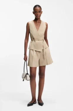 Belted regular-fit vest in cotton and hemp