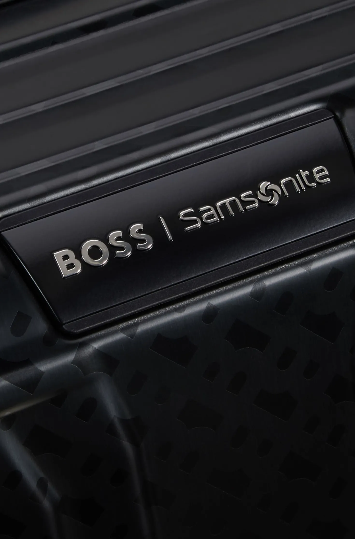 BOSS | Samsonite 71L suitcase in anodised aluminium