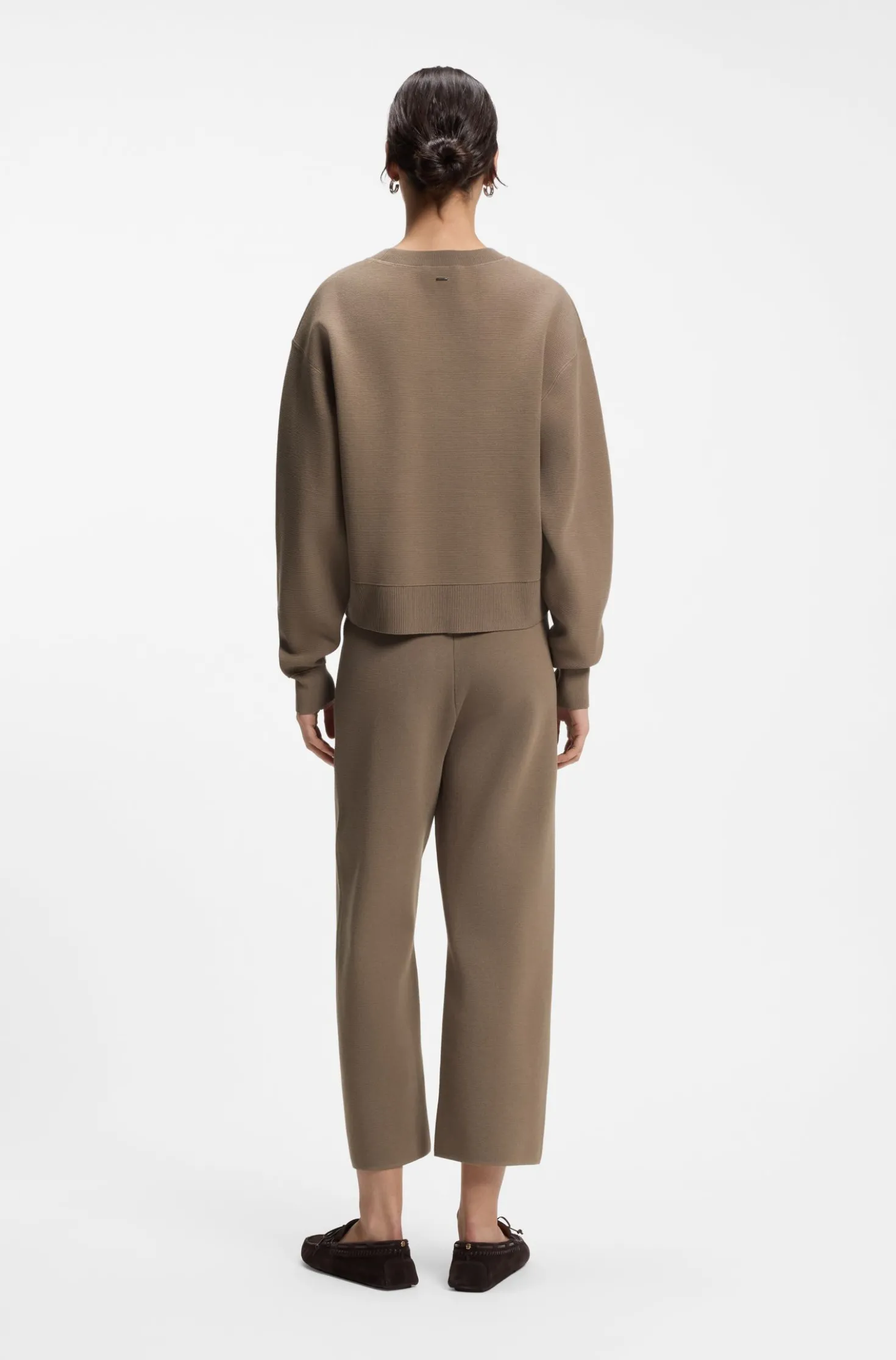 Boxy-fit knitted sweater in stretch fabric
