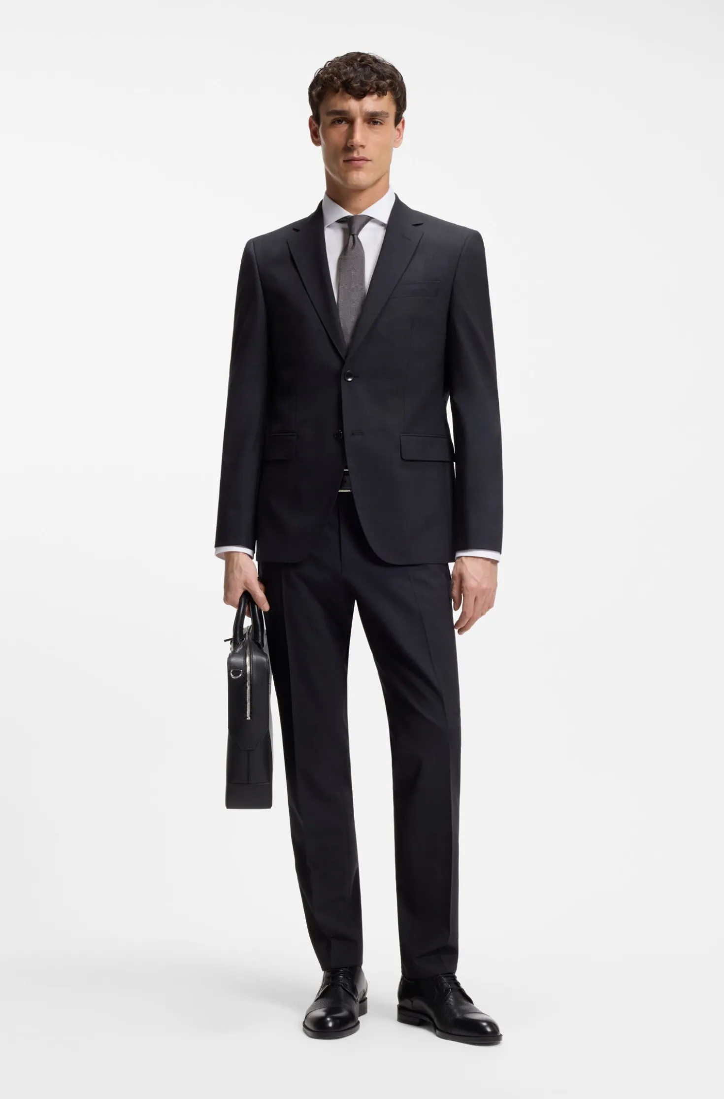 Cap-toe Derby shoes in leather