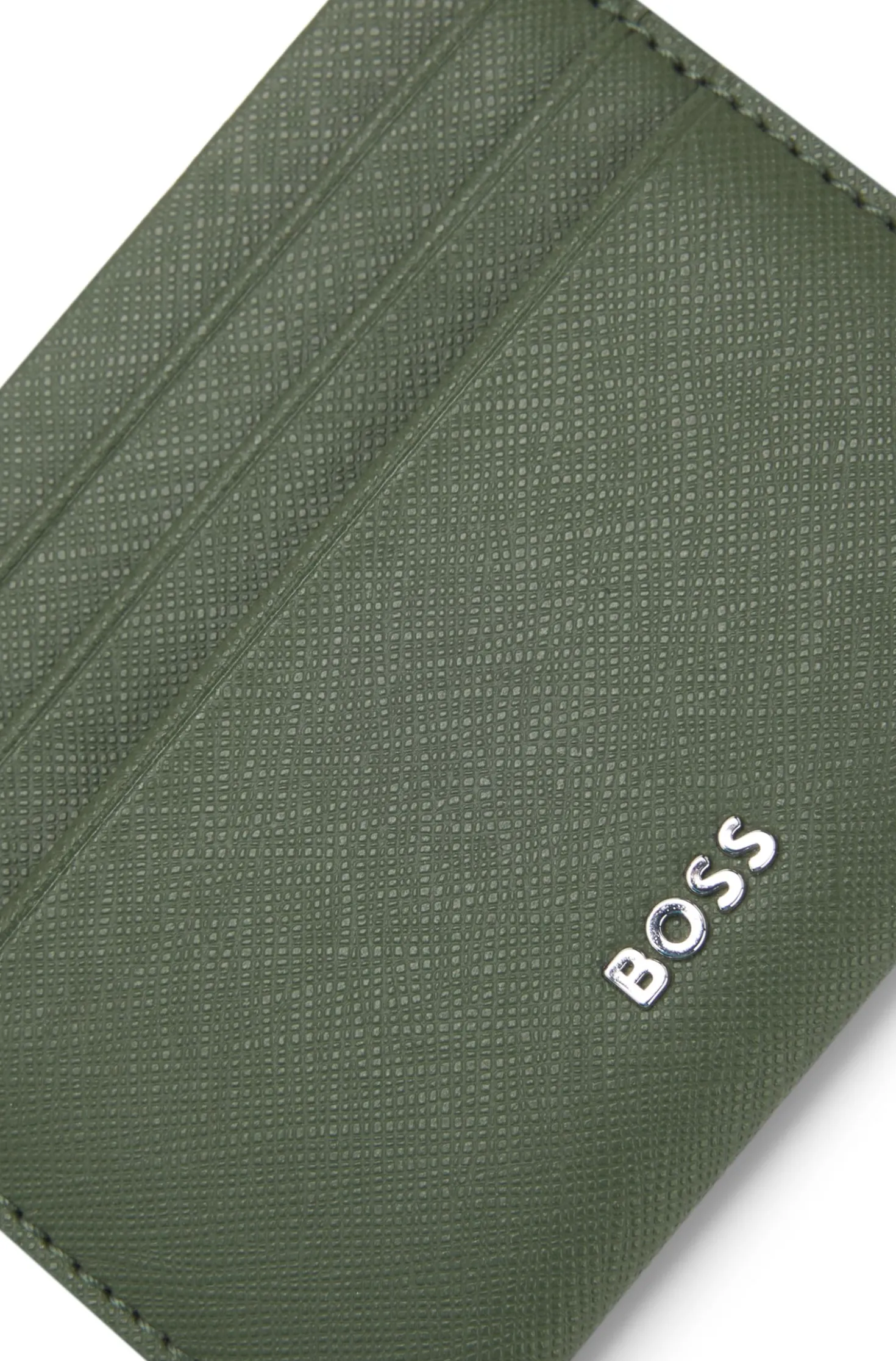 Card holder in textured leather with branding