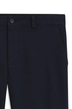 Chinos in structured stretch cotton