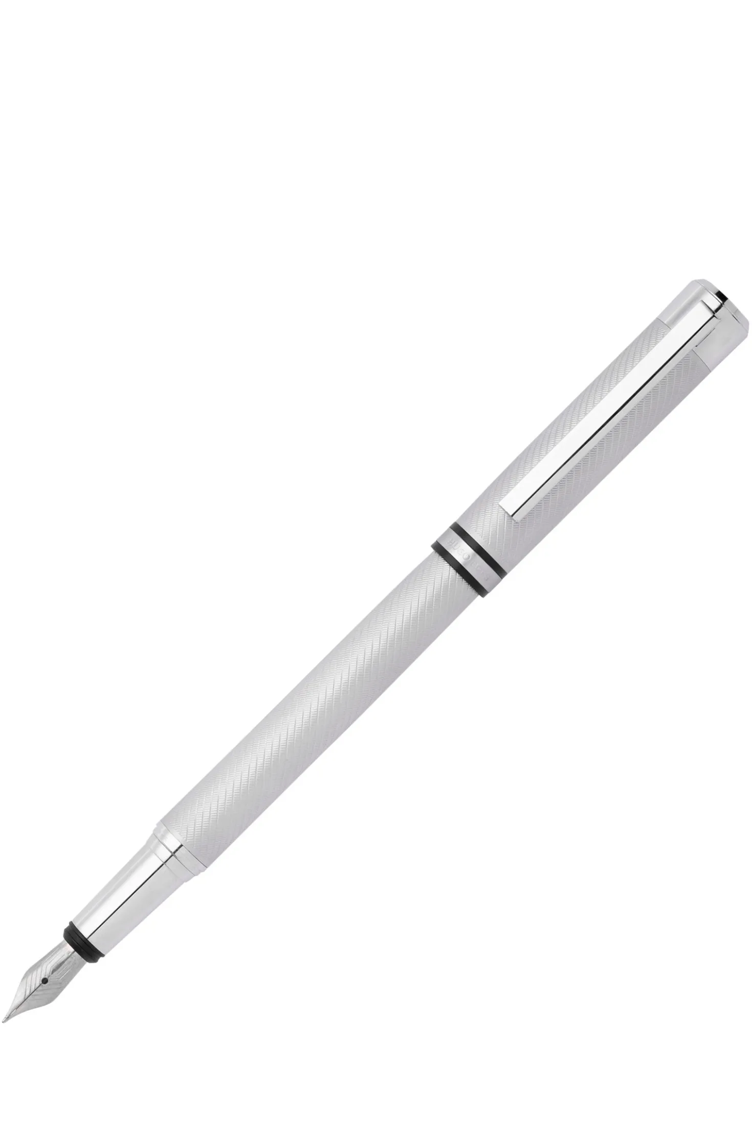Chrome fountain pen with engraved pattern