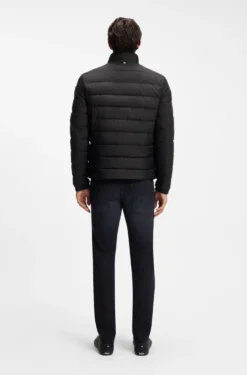 Classic padded jacket with a zip closure