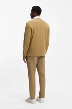 Contrast-collar sweater in cotton and virgin wool
