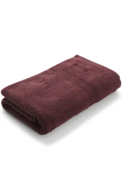 Cotton bath towel with tonal embroidered logo