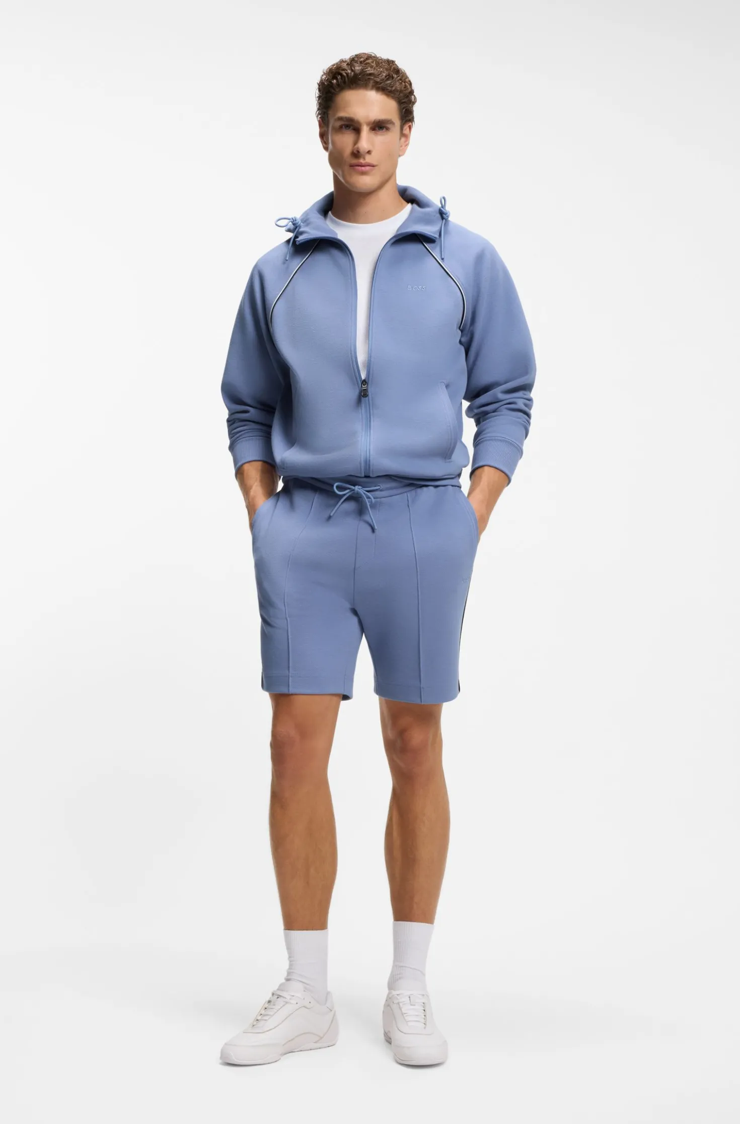 Cotton-blend shorts with piped trims