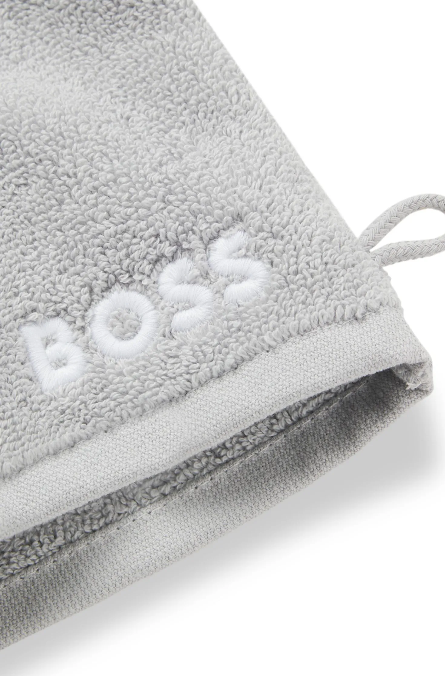Cotton wash mitt with contrast embroidered logo