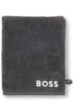 Cotton wash mitt with contrast embroidered logo