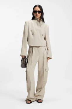 Cropped blazer in a herringbone-patterned linen blend