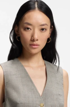 Cropped waistcoat in a wool blend