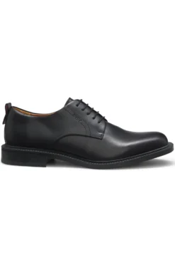 Derby shoes in leather with embossed logo