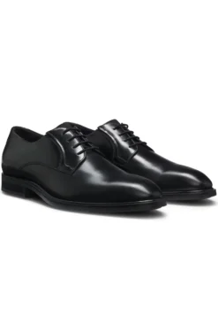 Derby shoes in smooth leather