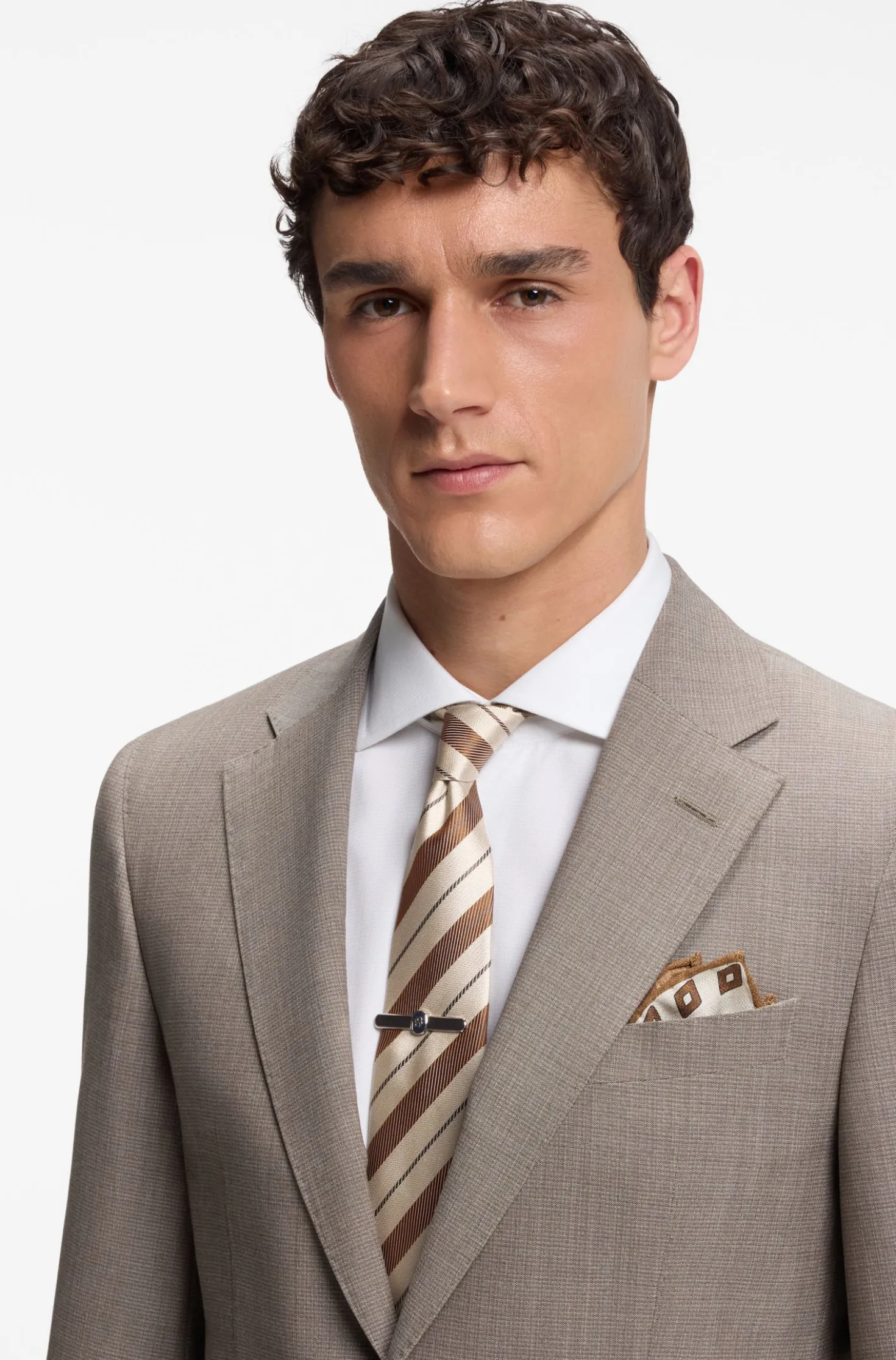 Diagonal-stripe tie in Italian-made silk