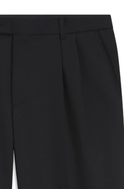 Double-pleat trousers in virgin wool