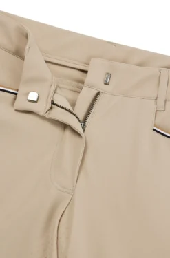 Equestrian full-grip breeches in power-stretch material