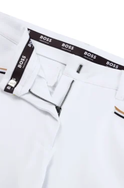 Equestrian knee-grip breeches in power-stretch material