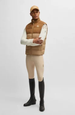 Equestrian troyer sweater with knitted pattern