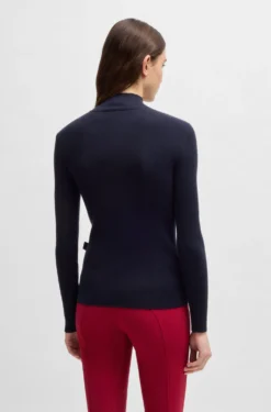 Equestrian zip-neck sweater with ribbed structure