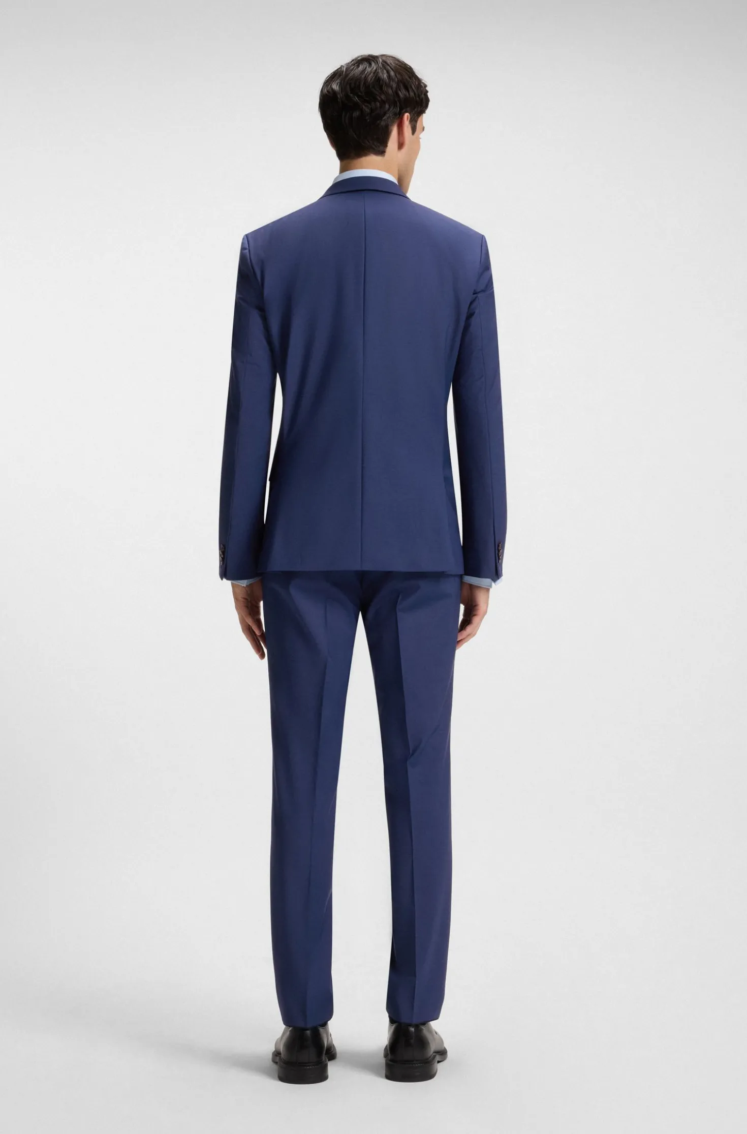 Extra-slim-fit suit in a wool blend