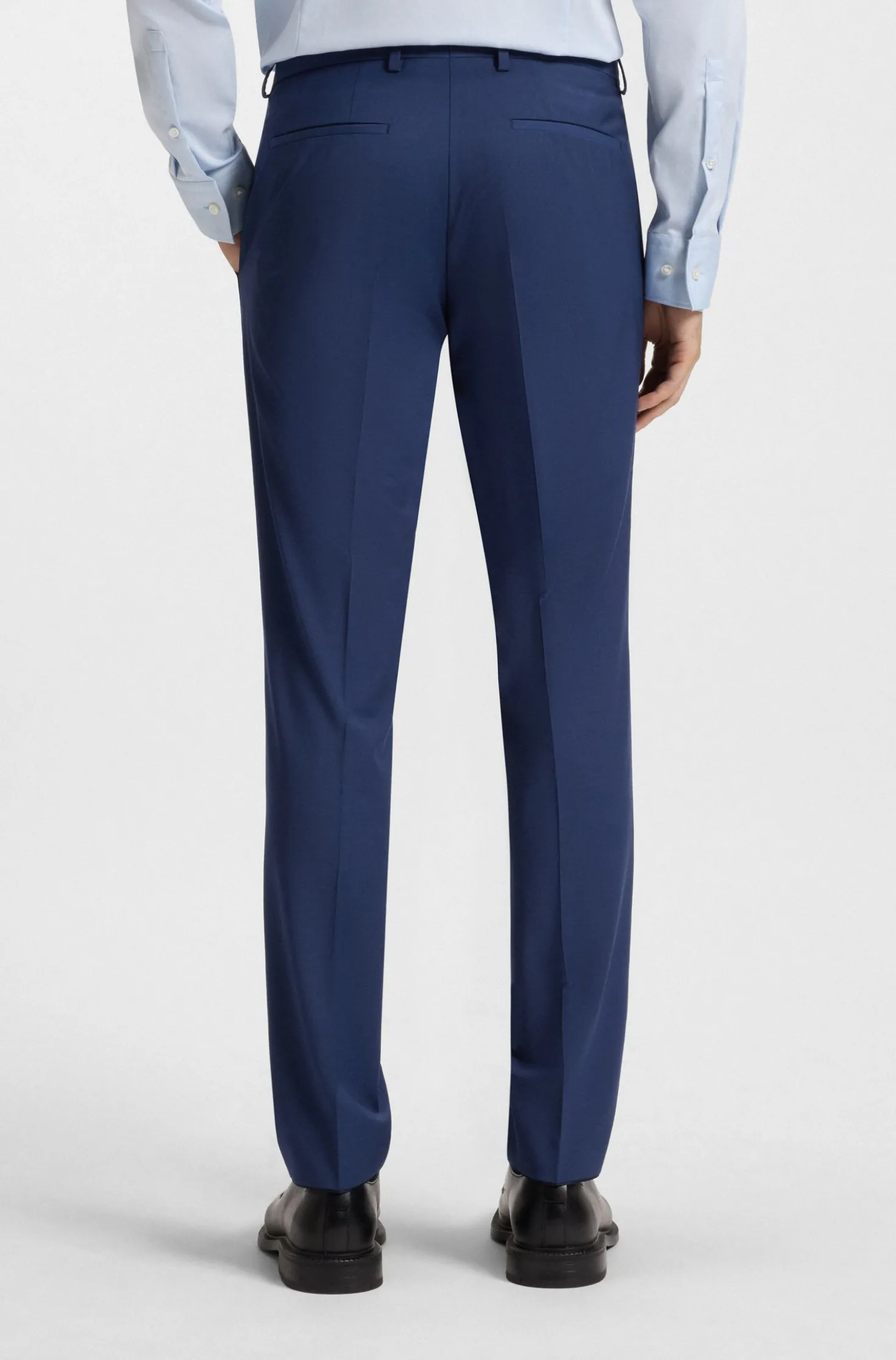 Extra-slim-fit suit in a wool blend