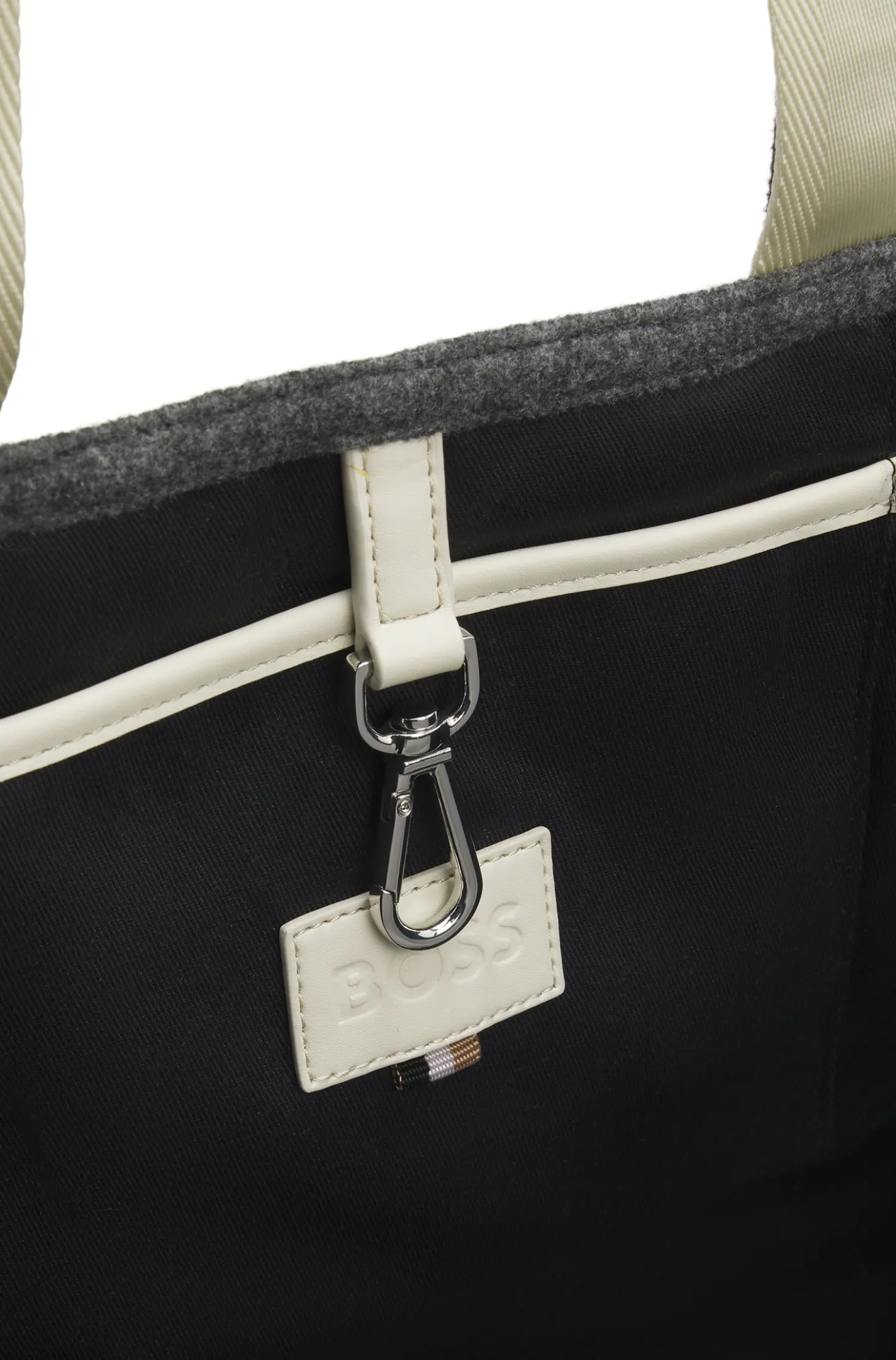 Fabric tote bag with contrast logo