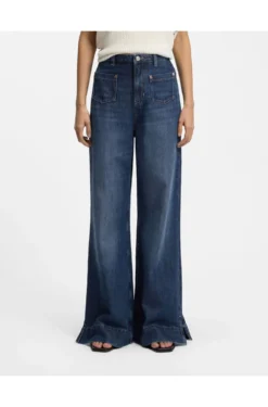 Flared-fit jeans in blue denim