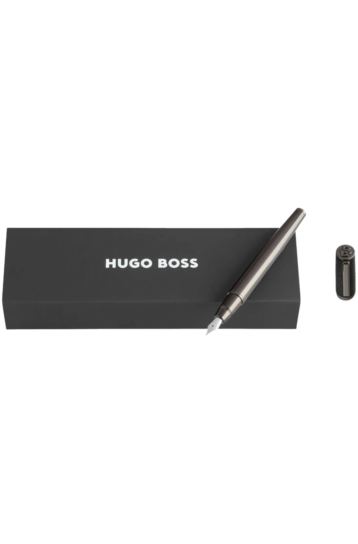 Gunmetal-plated fountain pen with textured-leather cap