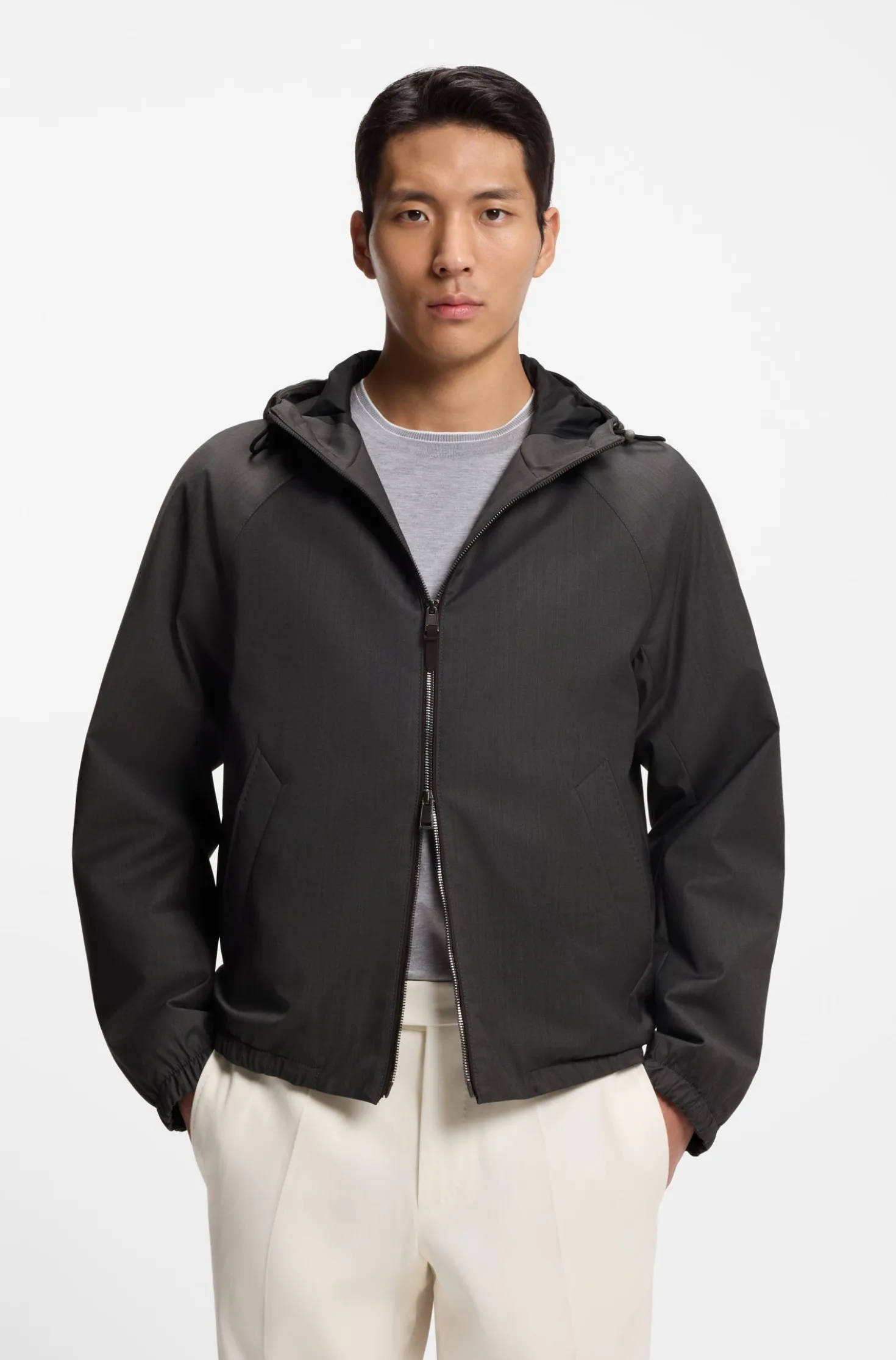 Hooded windbreaker in virgin wool