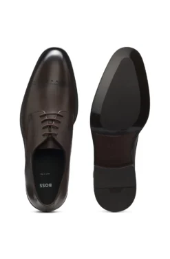 Italian-made Derby shoes in leather with cap toe