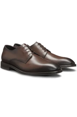 Italian-made Derby shoes in leather