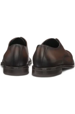 Italian-made Derby shoes in leather