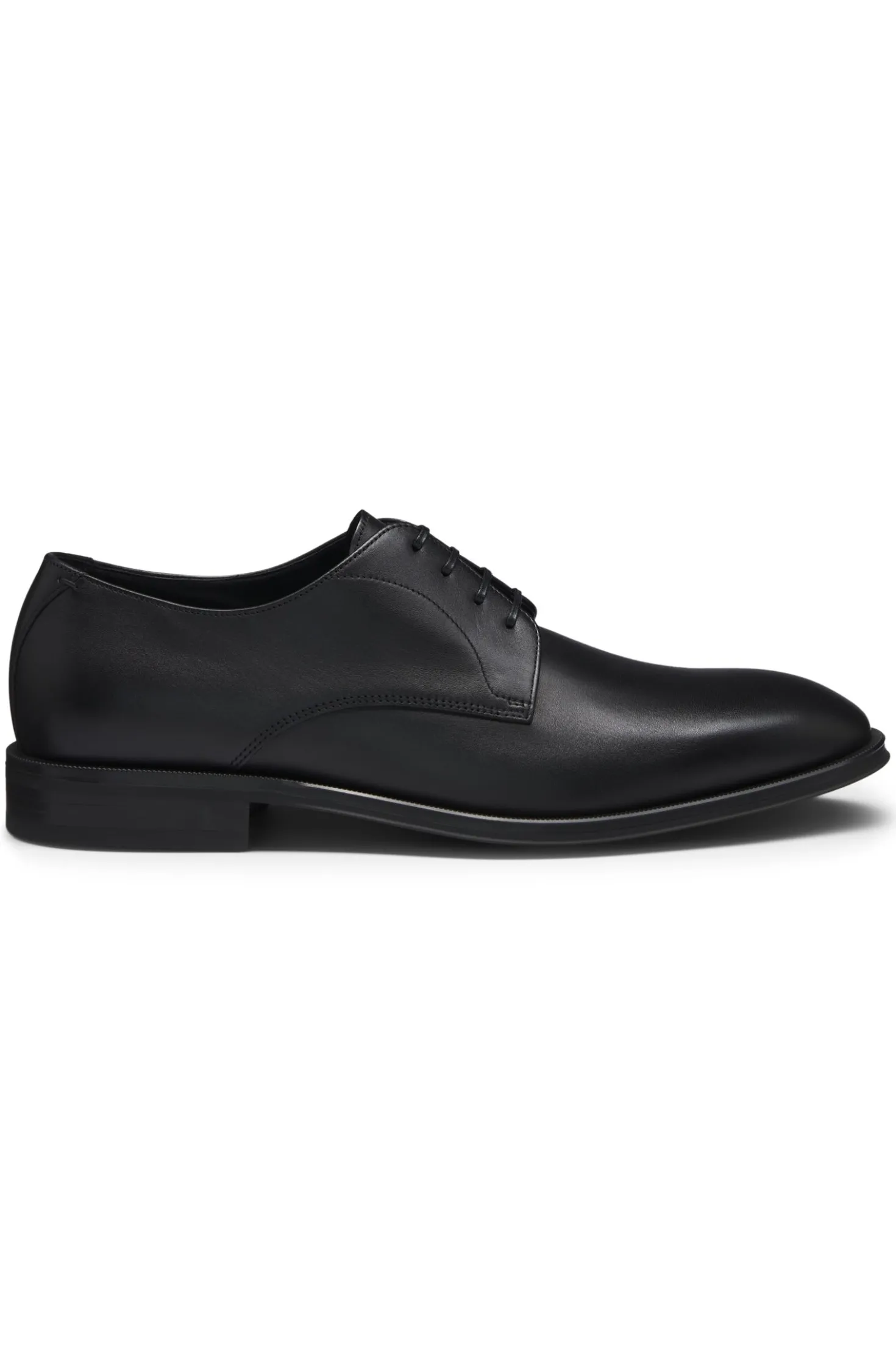 Italian-made Derby shoes in leather