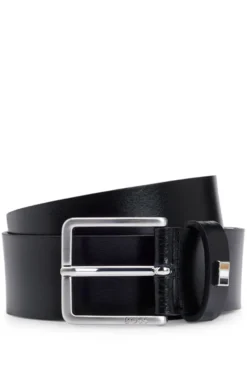 Italian-made leather belt with signature-stripe trim