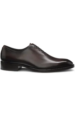 Italian-made Oxford shoes in burnished leather
