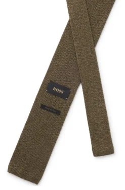 Knitted tie in silk