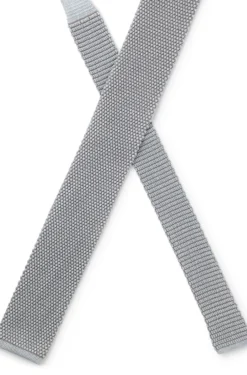 Knitted tie in silk