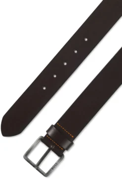 Leather belt with logo buckle