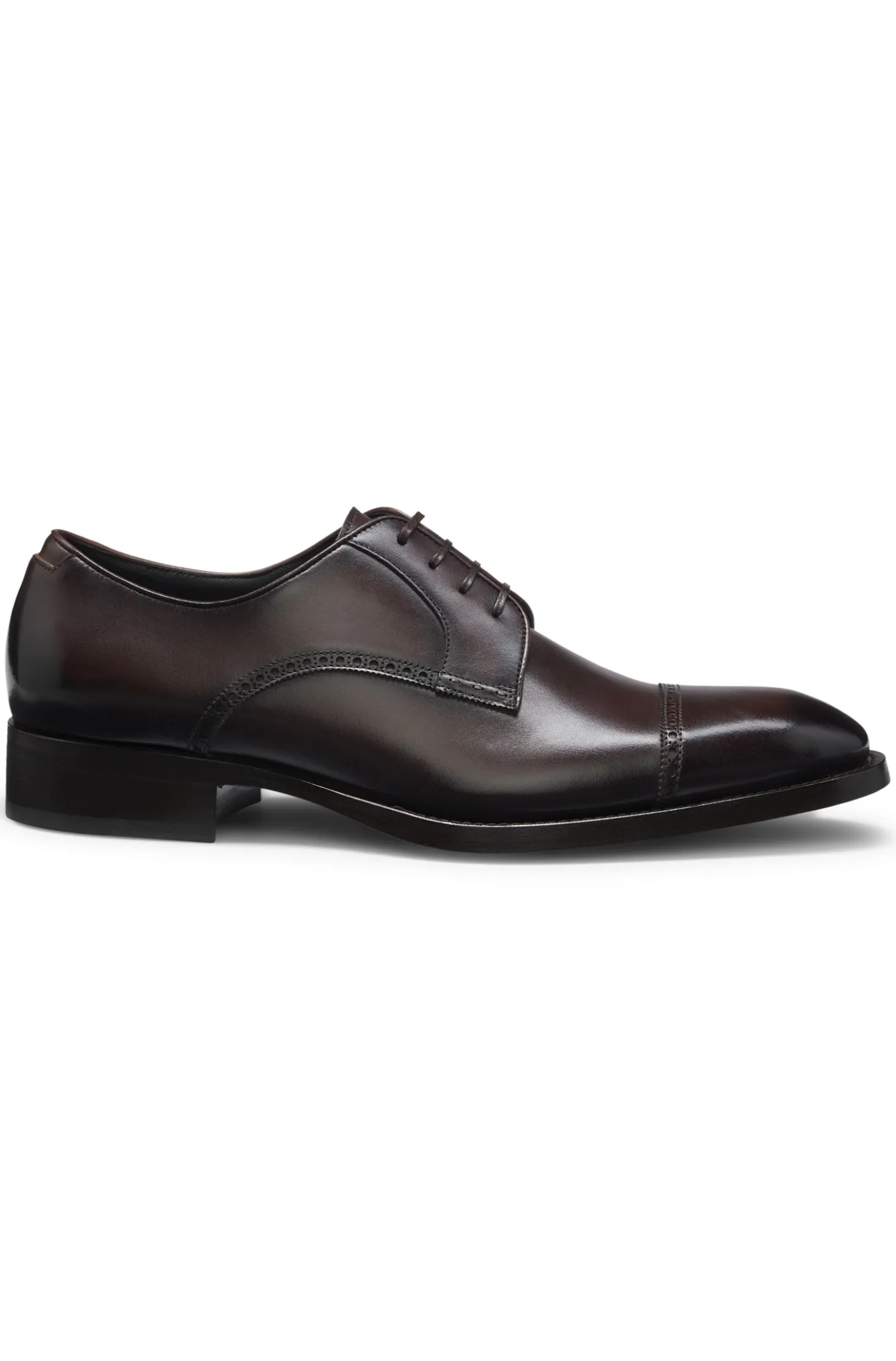 Leather Derby shoes with brogue details