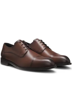 Leather Derby shoes with cap toe