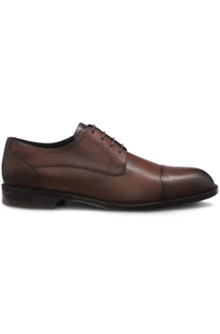 Leather Derby shoes with cap toe