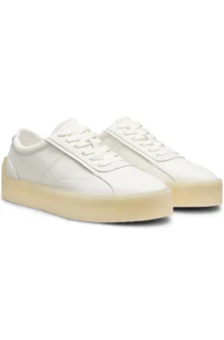 Leather Derby shoes with crepe rubber sole