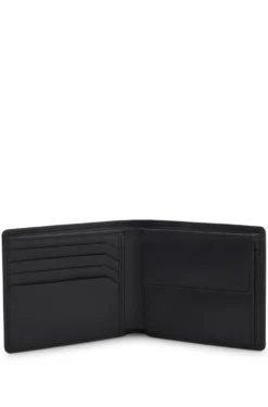 Leather folding wallet with contrast logo