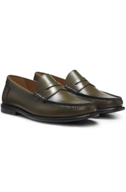Leather moccasins with penny trim