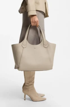 Leather tote bag with metallic logo lettering