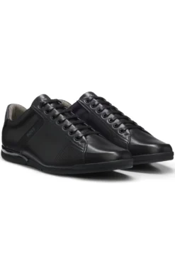 Leather trainers with odour-control lining