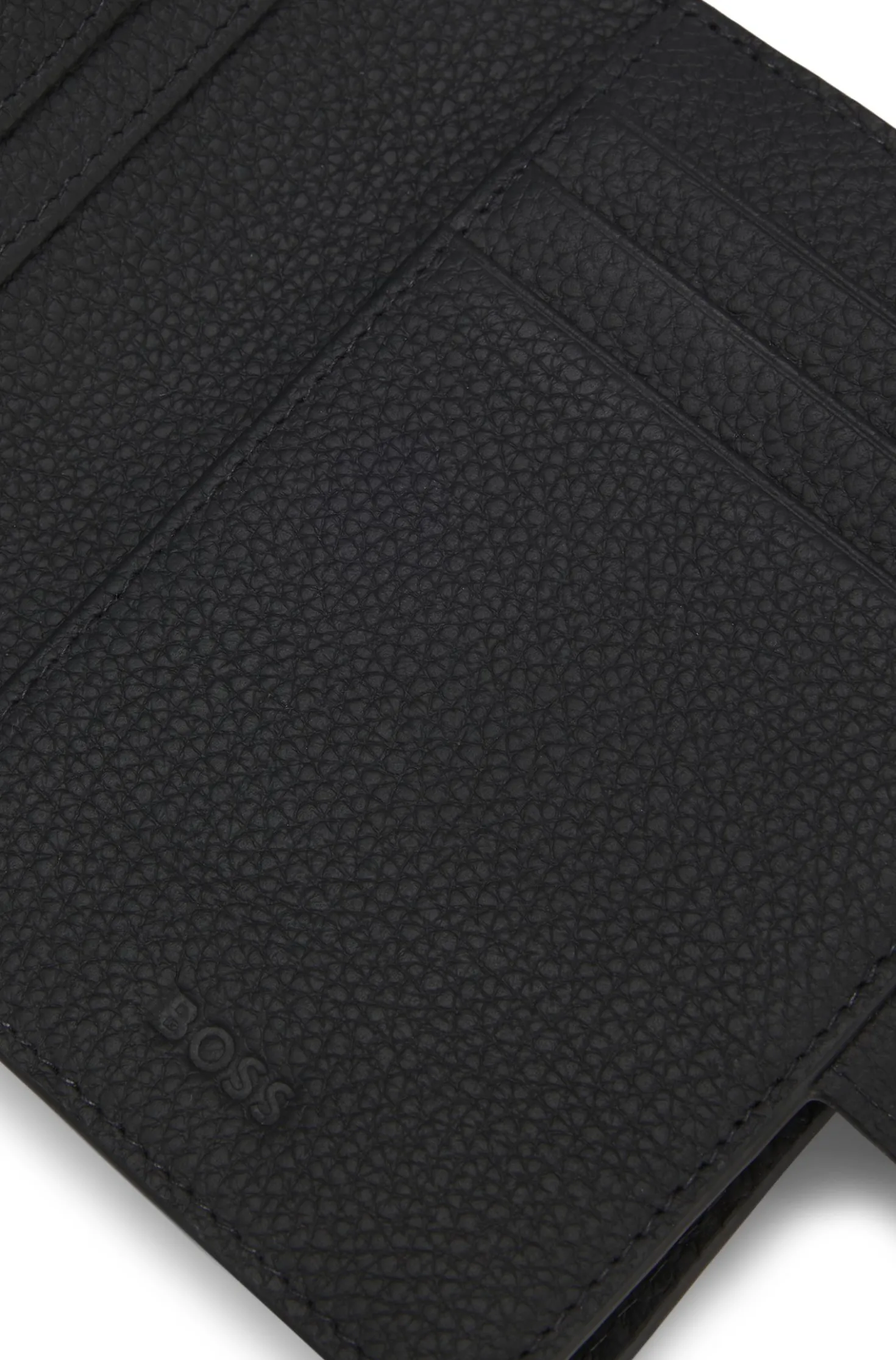Leather wallet with logo lettering